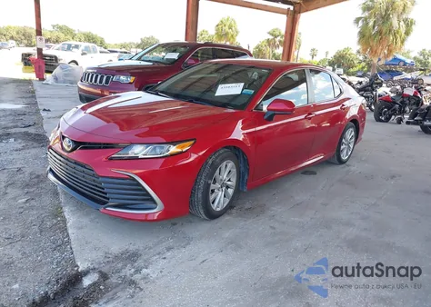 2023 Toyota Camry Le z USA, uszkodzony, nr VIN 4T1C11AK3PU123662